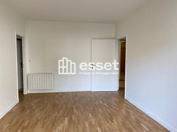 Location Appartement 2 pièces 43 m² - Paris 75007