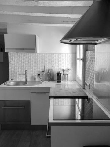 Château – Studio de charme 27 m² avec locataire en place – 136.500 € fai