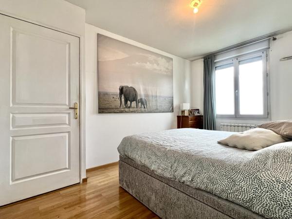 Appartement T3 - 200m² - Terrasse