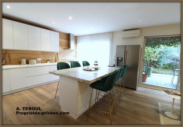 MAISON INDIVIDUELLE PLAIN-PIED A VILLEURBANNE DE 105M² AVEC JARDIN DE 60M² CONSTRUITE EN 2011