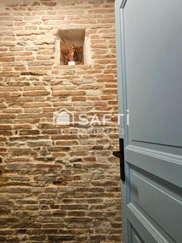 Maison avec une vue panoramique sur la campagne