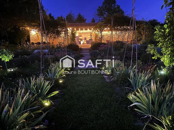 Maison avec une vue panoramique sur la campagne