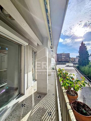 Spacieux F2 au centre de Nice - Bld Grosso