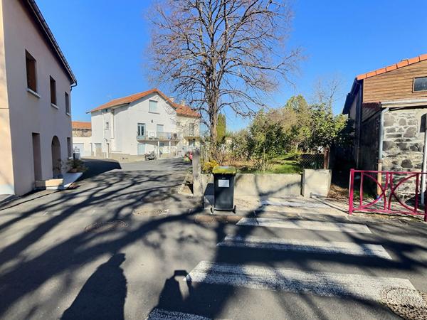 Terrain constructible 658 m2 -Malintrat