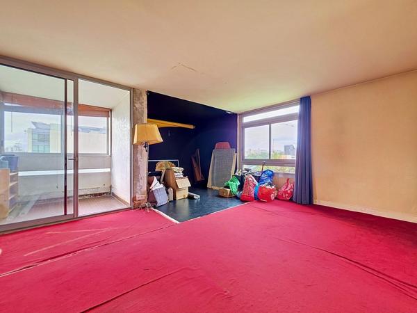APPARTEMENT A RENOVER 90M² EN LISIERE DE MONTREUIL