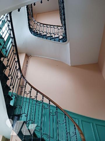 A VENDRE sur le commune de BAR SUR SEINE (Aube), Un appartement de type III en duplex, situé da...