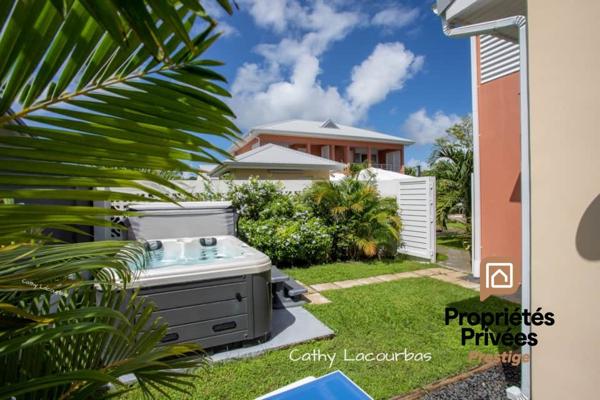 Rare : Immeubles de rapport, piscine, Saint François-Guadeloupe