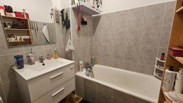 Appartement Nimes 4 pièce(s) 84.17 m2