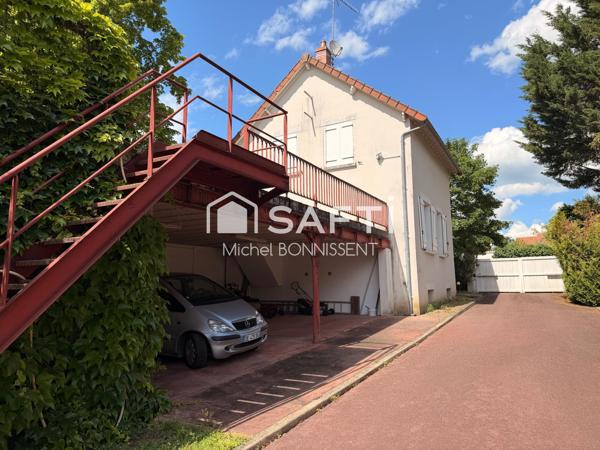 Propriété composée de deux habitations au coeur du village de Saint Doulchard