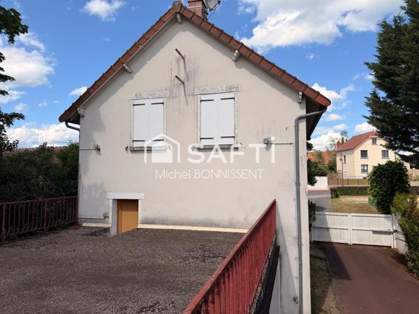 Propriété composée de deux habitations au coeur du village de Saint Doulchard