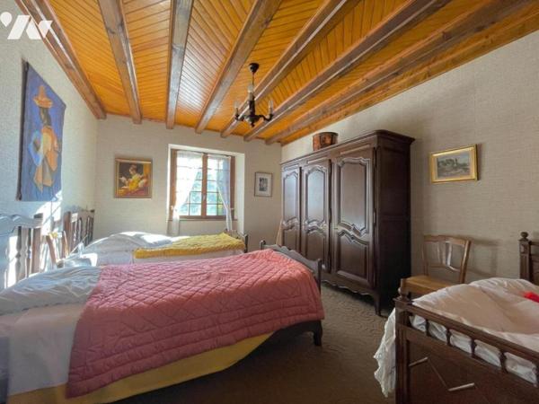 A VENDRE CORPS DE FERME A CHAULHAC EN MARGERIDE