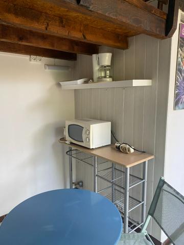 STUDIO MEUBLE DANS PROPRIETE AVEC PARKING ET TERRASSE (13480 Cabriès)