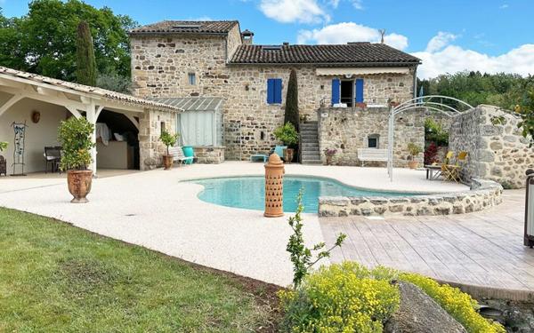 Maison à vendre    6 pièces •  Rosières