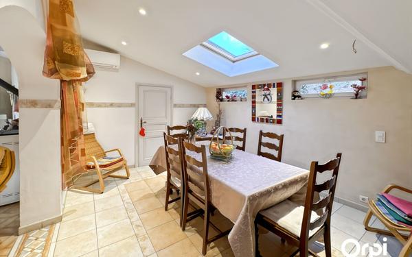 Maison à vendre    9 pièces •  La Garde-Freinet