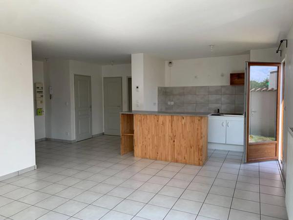 Location Appartement 2 pièces 53 m2 à Saint-Marcellin-en-Forez