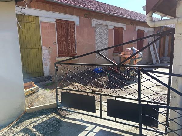 Vente Fonds de commerce 5 pièces 180 m2 à Auzat-la-Combelle