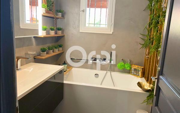 Maison à vendre    5 pièces • 185,17 m2 Fréjus