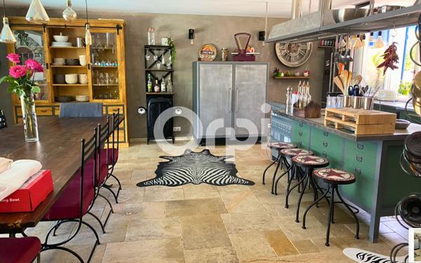 Maison à vendre    5 pièces • 185,17 m2 Fréjus