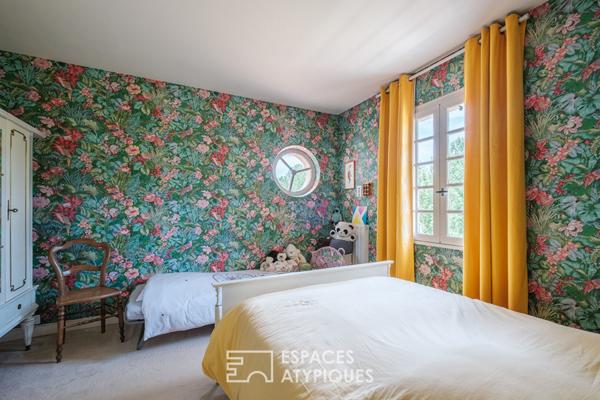 Propriété avec piscine, jacuzzi et étang, au sein d’un parc de 4,5 hectares