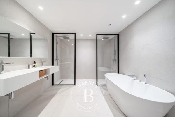 Cannes, Villa 7 Chambres -  450 m² à vendre