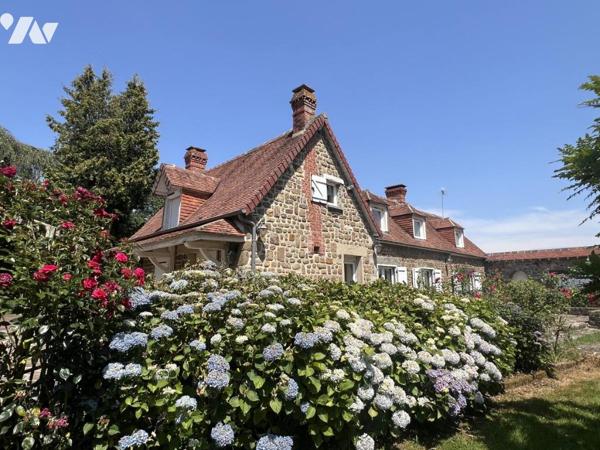 RANES (Normandie), à 15 min de la gare d'ARGENTAN, maison de charme au coeur de son parc arboré