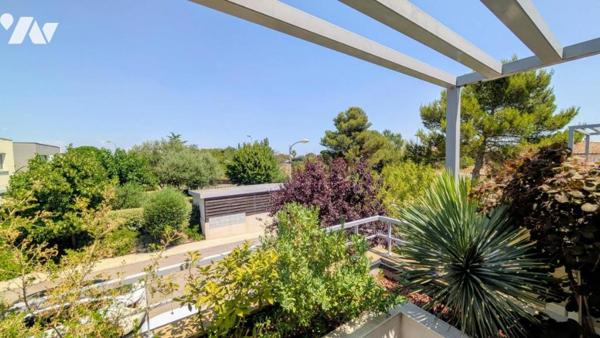 VILLA CONTEMPORAINE DE TYPE 4 EN R+1 (RESIDENCE SECURISEE) 