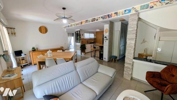 VILLA CONTEMPORAINE DE TYPE 4 EN R+1 (RESIDENCE SECURISEE) 