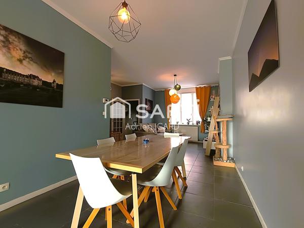 Un cocon lumineux en plein cœur de ville avec jardin.