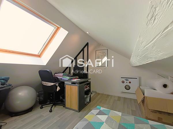 Un cocon lumineux en plein cœur de ville avec jardin.