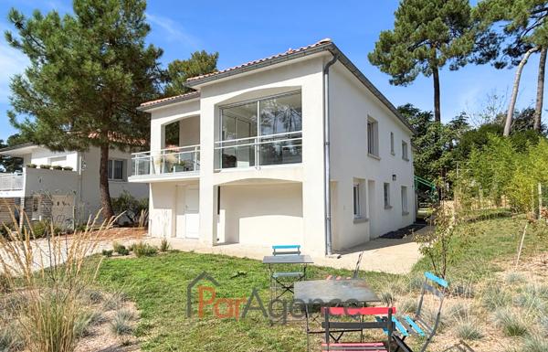 MAISON FAMILIALE 8 PIECES 220 M2 500 M PLAGE