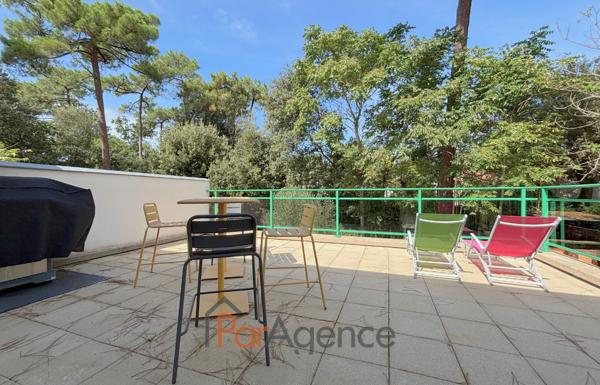 MAISON FAMILIALE 8 PIECES 220 M2 500 M PLAGE