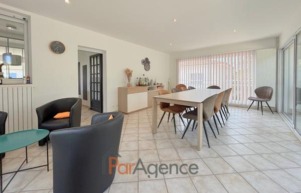 MAISON FAMILIALE 8 PIECES 220 M2 500 M PLAGE