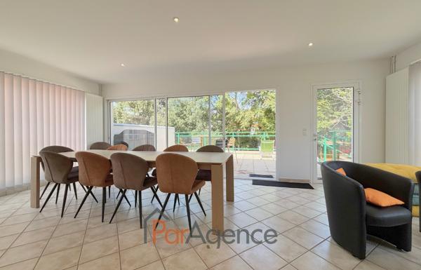 MAISON FAMILIALE 8 PIECES 220 M2 500 M PLAGE