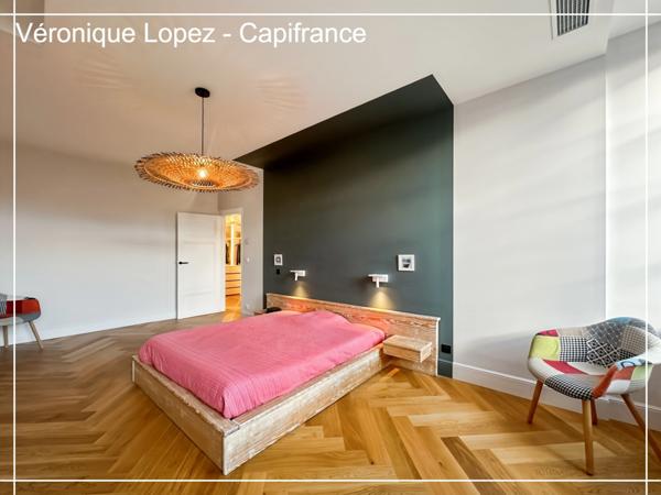 Agen, cœur de ville, superbe maison en pierre de 266 m² entièrement rénovée, jardin, piscine, atelier, garage 5 voitures