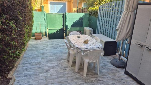 Maison La Londe Les Maures 3 pièce(s) 45 m2   325 000