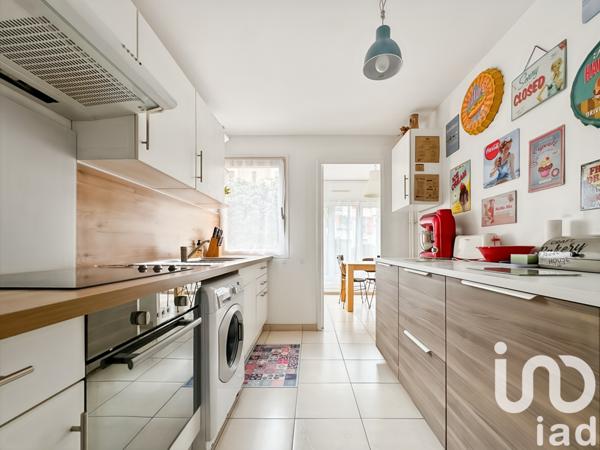 Apartment for sale 3 rooms 71 m² Les Ulis