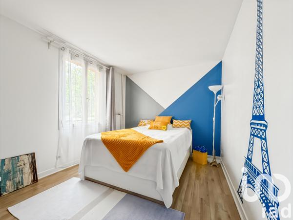 Apartment for sale 3 rooms 71 m² Les Ulis