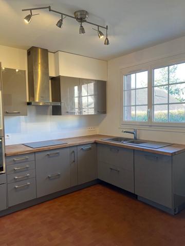 Maison traditionnelle sur terrain 1267 m2