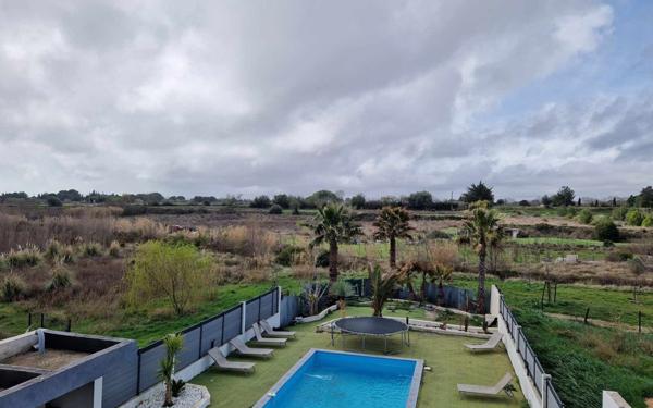 Maison à vendre    5 pièces •  Mèze