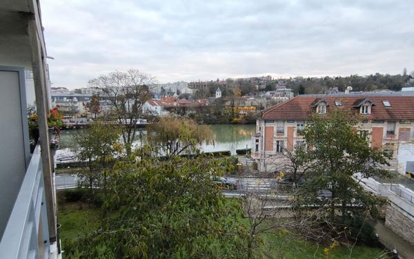 Appartement à vendre    3 pièces • 58,65 m2 Le Perreux-sur-Marne