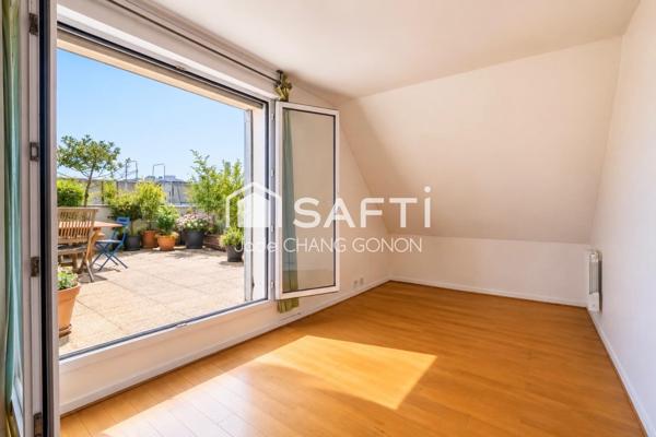 DERNIERS ÉTAGES – TERRASSE 38 M² – VUE PLEIN CIEL – TRÈS LUMINEUX – CALME ABSOLU