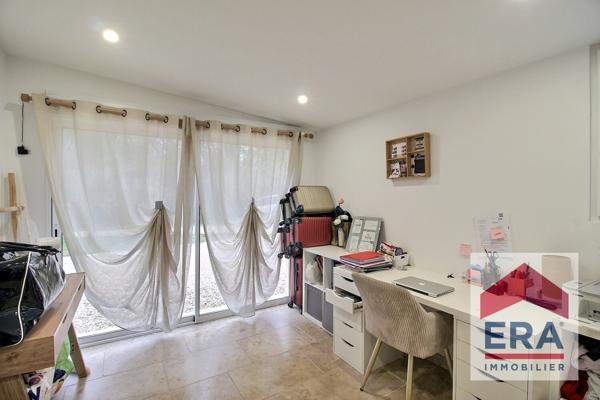 Maison Courthézon 6 pièce(s) 110 m2 + construction de deux habitations à terminer