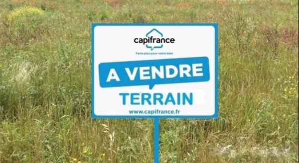 Dpt Charente Maritime (17), à vendre proche de SURGERES terrain de 398 m²