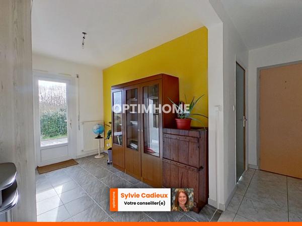 Maison familiale avec sous-sol complet et grand terrain à Sainte-Marie (35600)