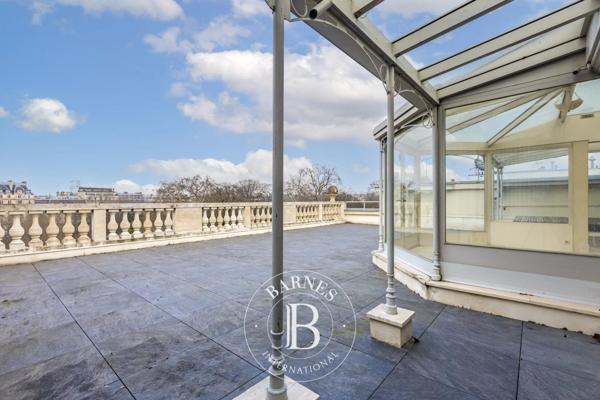 Paris 8ème, Appartement 3 Chambres -  252 m² à vendre
