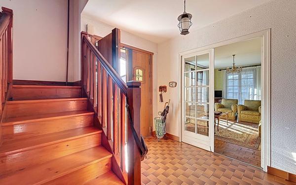 Maison à vendre    6 pièces • 139 m2 Saint-Pierre-d'Irube