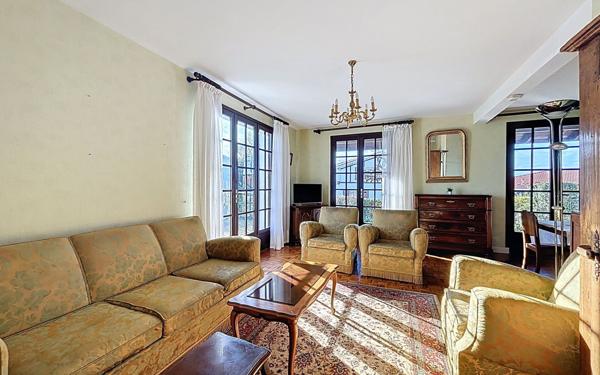 Maison à vendre    6 pièces • 139 m2 Saint-Pierre-d'Irube