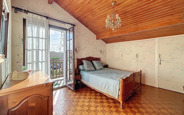 Maison à vendre    6 pièces • 139 m2 Saint-Pierre-d'Irube