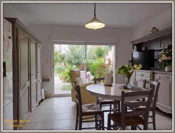 maison récente de plain pied