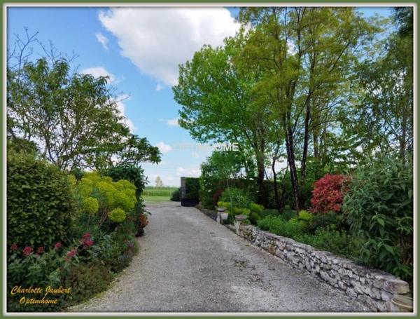 maison récente de plain pied